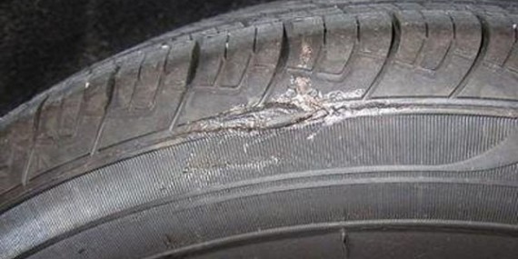 橡膠磨損後如何修複？橡膠修補劑（jì）應用解決