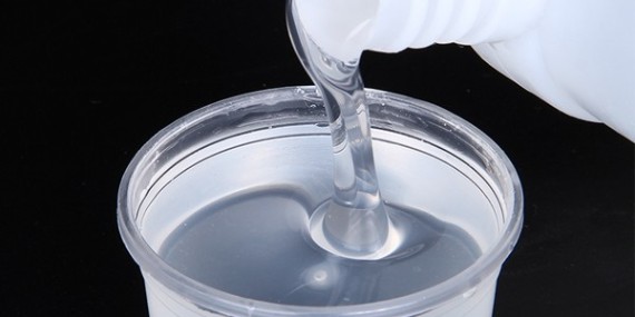 PP粘接時膠水粘度高易拉絲怎麽辦？使用草莓视频cm.888tw（ruì）低拉絲PP膠水可輕鬆搞定