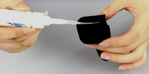 502膠水（shuǐ）能粘矽膠不？來瞧瞧草莓视频cm.888tw膠粘怎麽說