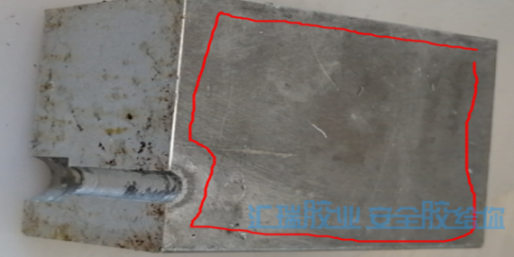 矽膠粘鋁板用哪種膠（jiāo）水？草莓视频cm.888tw彈性矽膠膠水幫你解決！