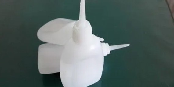 502瞬間膠水要放冰箱嗎？本文將詳（xiáng）細解答